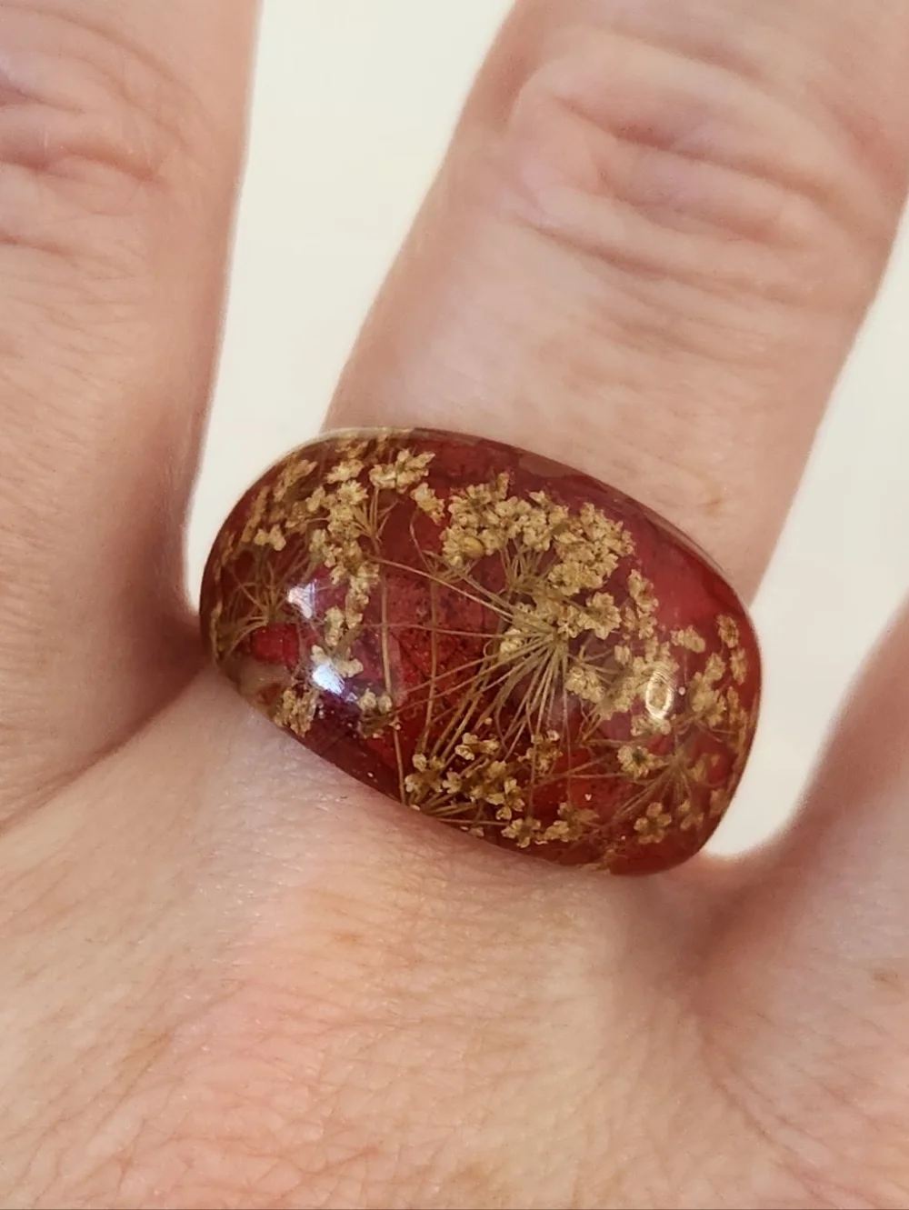 70s Lucite Floral Pop Art Ring - Picture 4 of 8